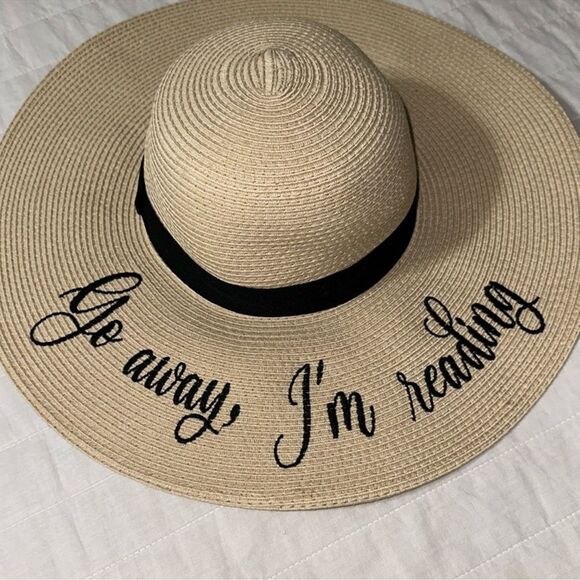 Ivory Black Ribbon Go Away, I’m Reading Floppy Hat - Picture 2 of 7